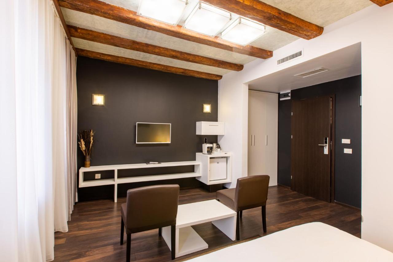 סיביו Vendi Grand Square Residence מראה חיצוני תמונה