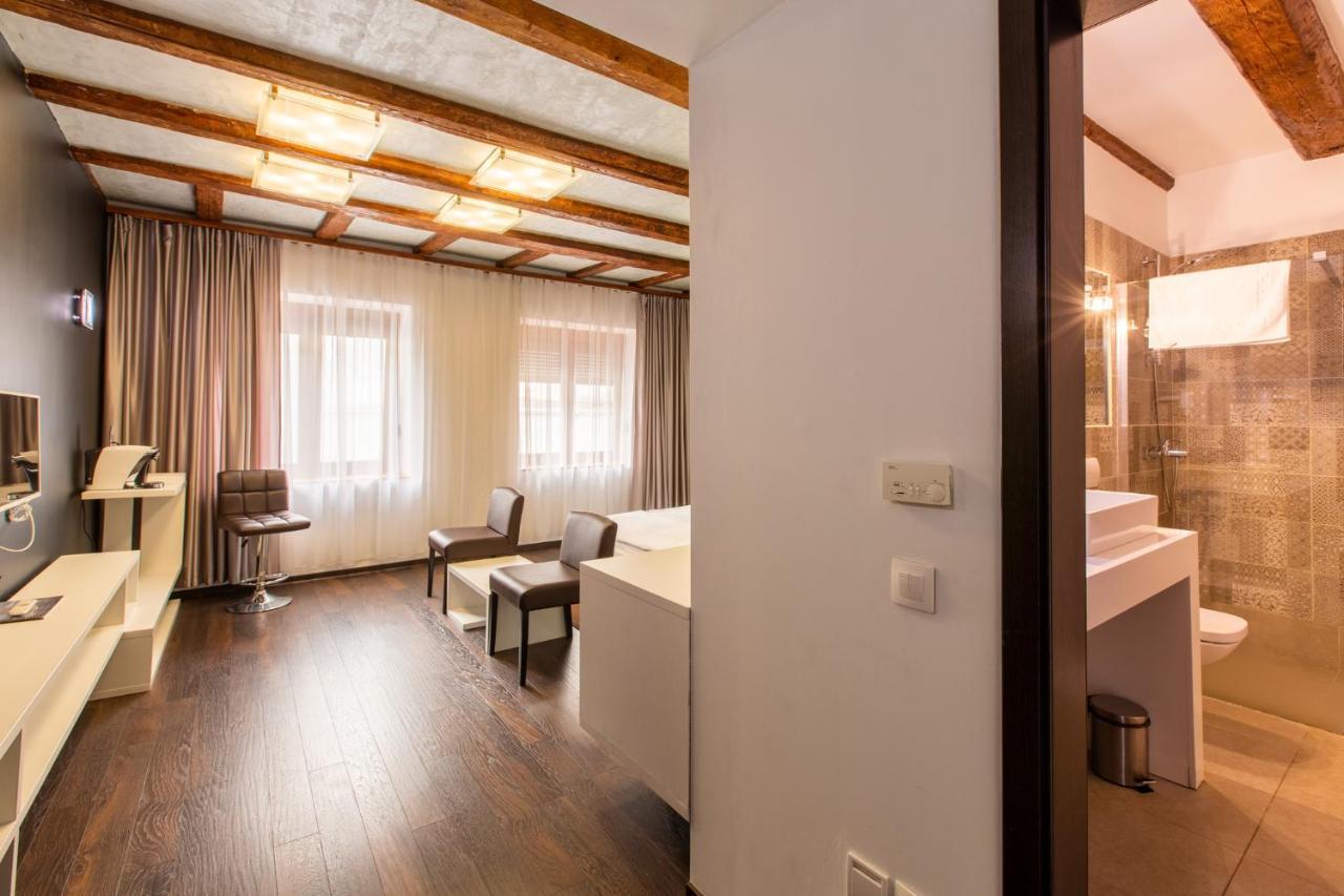 סיביו Vendi Grand Square Residence מראה חיצוני תמונה